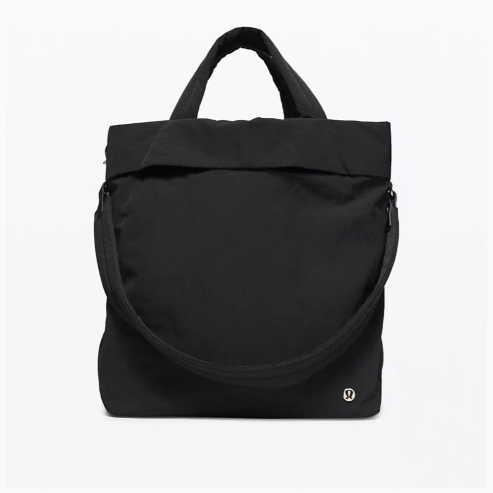 Lululemon On My Level bag 19L